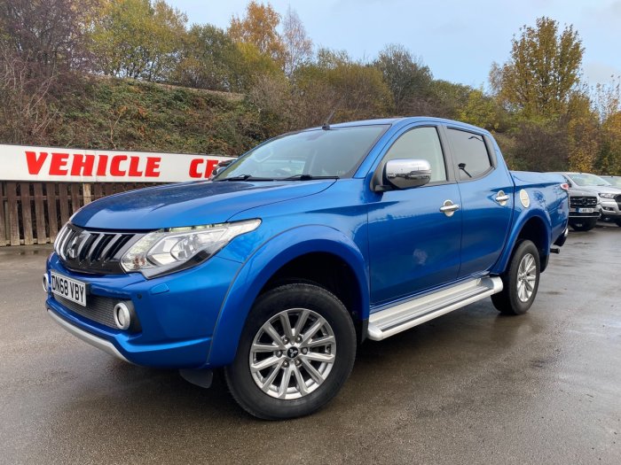 Mitsubishi L200 2.4 Double Cab DI-D 178 Barbarian 4WD Pick Up Diesel Blue