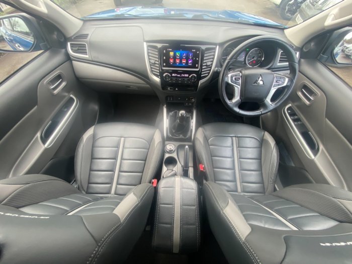 Mitsubishi L200 2.4 Double Cab DI-D 178 Barbarian 4WD Pick Up Diesel Blue
