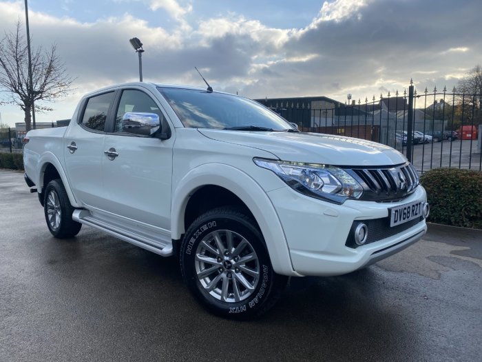 Mitsubishi L200 2.4 Double Cab DI-D 178 Barbarian 4WD Auto Pick Up Diesel White