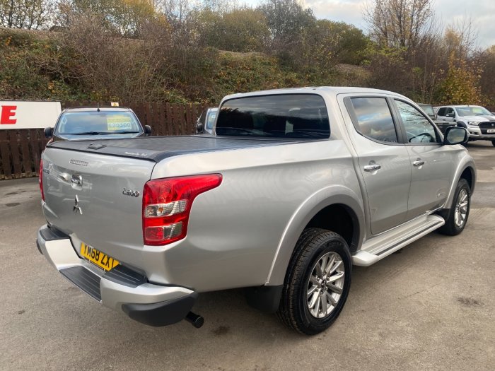Mitsubishi L200 2.4 Double Cab DI-D 178 Warrior 4WD Auto Pick Up Diesel Silver