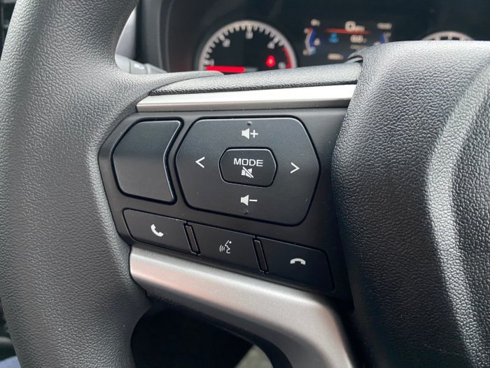 Isuzu D-max 1.9 DL20 Extended Cab 4x4 Pick Up Diesel Grey