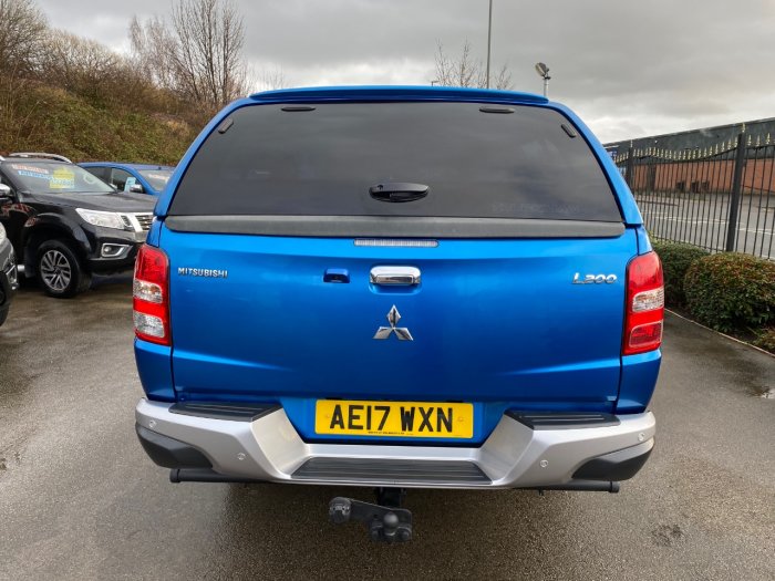 Mitsubishi L200 2.4 Double Cab DI-D 178 Warrior 4WD Pick Up Diesel Blue