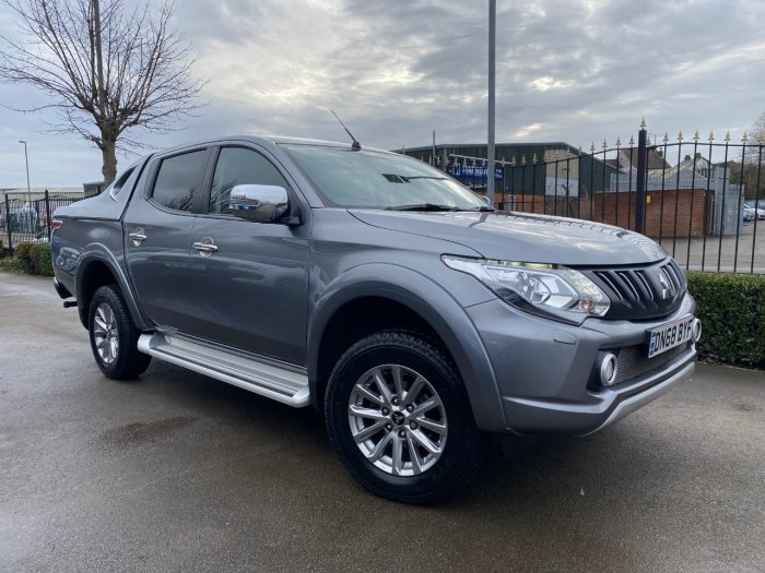 Mitsubishi L200 2.4 Double Cab DI-D 178 Barbarian 4WD Pick Up Diesel Grey