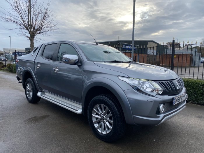 Mitsubishi L200 2.4 Double Cab DI-D 178 Barbarian 4WD Pick Up Diesel Grey