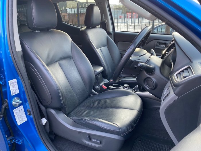 Mitsubishi L200 2.4 Double Cab DI-D 178 Warrior 4WD Pick Up Diesel Blue