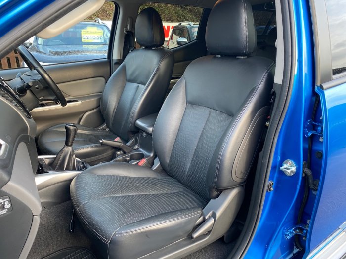 Mitsubishi L200 2.4 Double Cab DI-D 178 Warrior 4WD Pick Up Diesel Blue