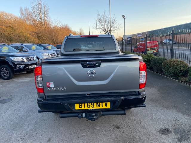 2019 Nissan Navara Double Cab Pick Up N-Guard 2.3dCi 190 TT 4WD