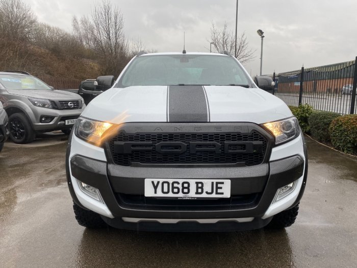 Ford Ranger Pick Up Double Cab Wildtrak 3.2 TDCi 200 Auto Pick Up Diesel White