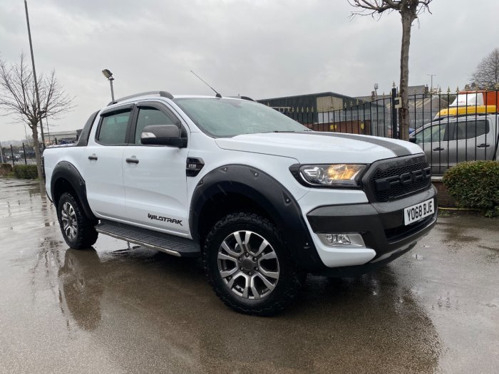 Ford Ranger Pick Up Double Cab Wildtrak 3.2 TDCi 200 Auto Pick Up Diesel White