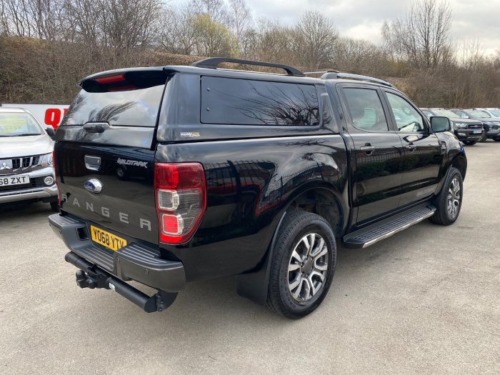 Ford Ranger Pick Up Double Cab Wildtrak 3.2 TDCi 200 Auto Pick Up Diesel Black