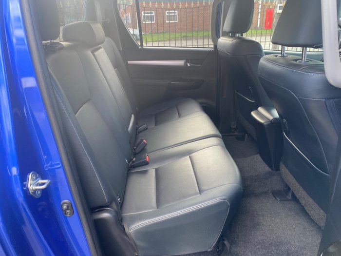 Toyota Hilux Invincible X D/Cab Pick Up 2.4 D-4D Auto Pick Up Diesel Blue