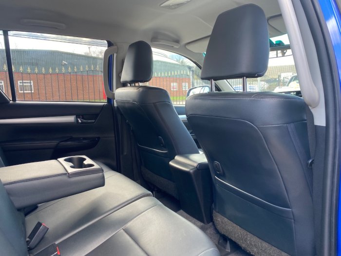 Toyota Hilux Invincible X D/Cab Pick Up 2.4 D-4D Auto Pick Up Diesel Blue