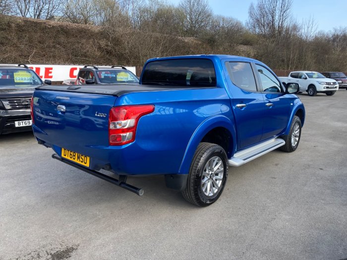 Mitsubishi L200 2.4 Double Cab DI-D 178 Titan 4WD Pick Up Diesel Blue