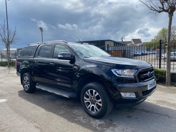 Ford Ranger Pick Up Double Cab Wildtrak 3.2 TDCi 200 Auto Pick Up Diesel Black