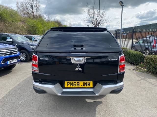 2018 Mitsubishi L200 2.4 Double Cab DI-D 178 Barbarian 4WD Auto