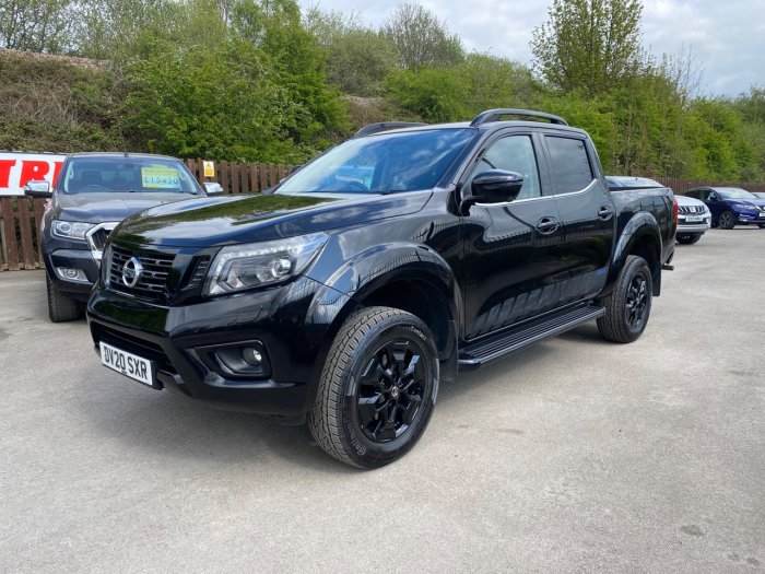 Nissan Navara Double Cab Pick Up N-Guard 2.3dCi 190 TT 4WD Auto Pick Up Diesel Black