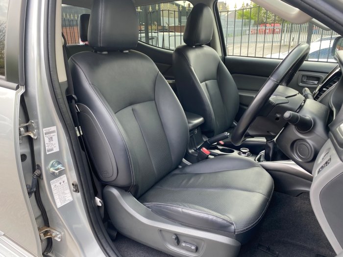 Mitsubishi L200 2.4 Double Cab DI-D 178 Warrior 4WD Pick Up Diesel Silver