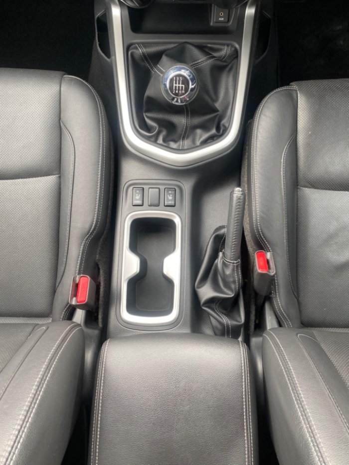 Nissan Navara Double Cab Pick Up Tekna 2.3dCi 190 4WD Pick Up Diesel Black