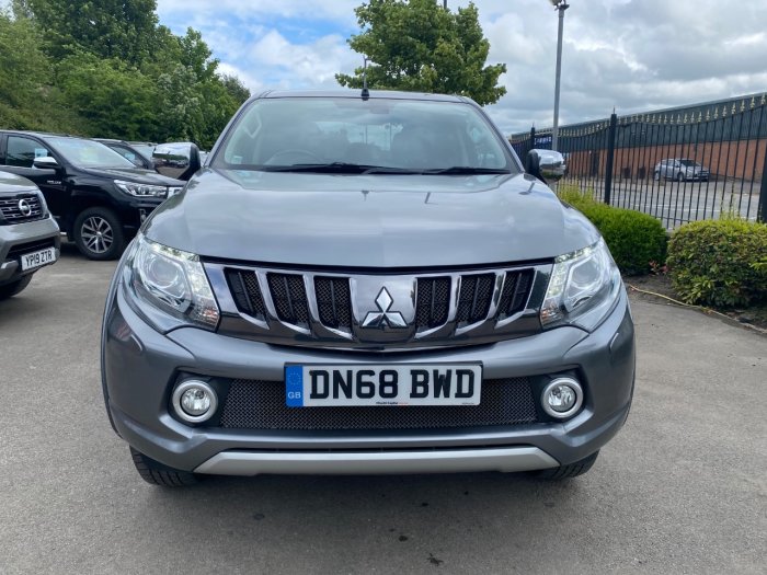Mitsubishi L200 2.4 Double Cab DI-D 178 Barbarian 4WD Auto Pick Up Diesel Grey