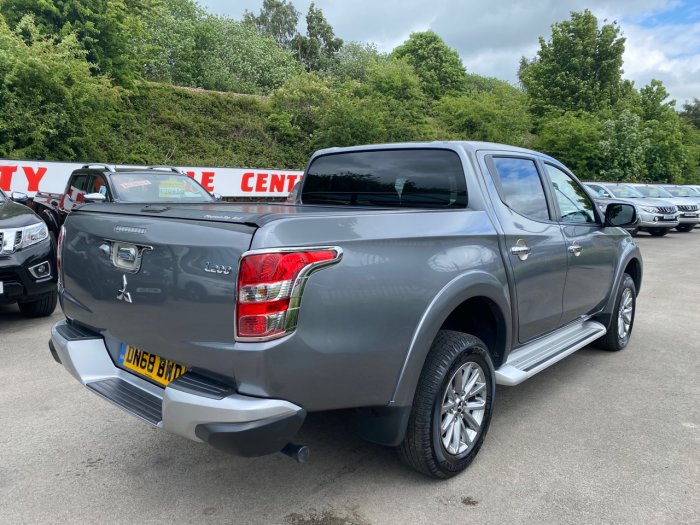 Mitsubishi L200 2.4 Double Cab DI-D 178 Barbarian 4WD Auto Pick Up Diesel Grey