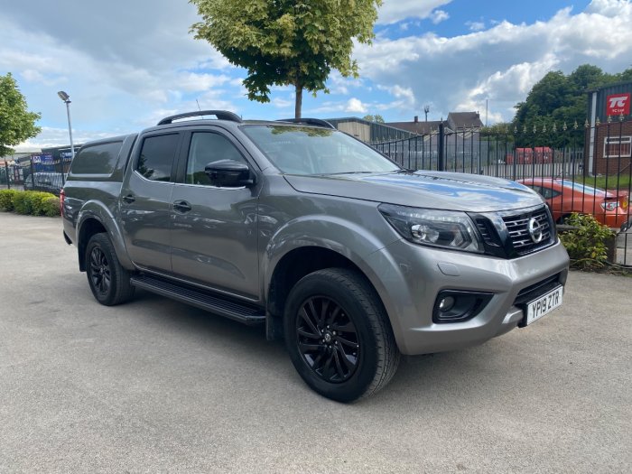 Nissan Navara Double Cab Pick Up N-Guard 2.3dCi 190 4WD Auto Pick Up Diesel Grey
