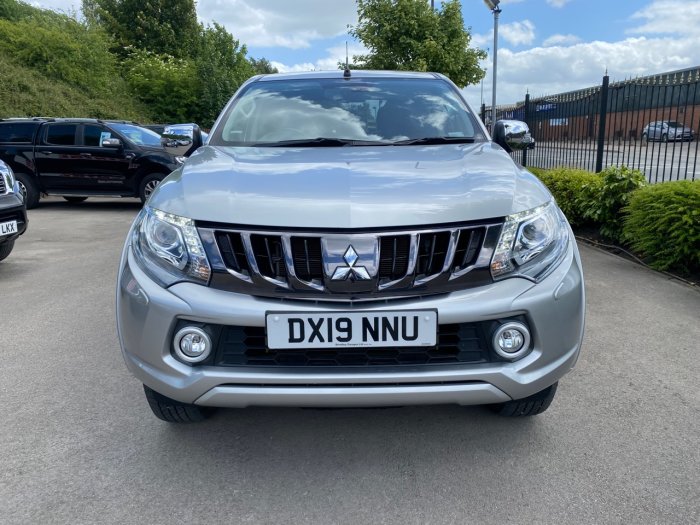 Mitsubishi L200 2.4 Double Cab DI-D 178 Warrior 4WD Pick Up Diesel Silver