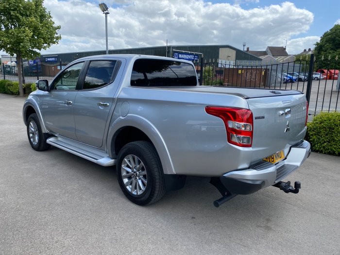 Mitsubishi L200 2.4 Double Cab DI-D 178 Warrior 4WD Pick Up Diesel Silver