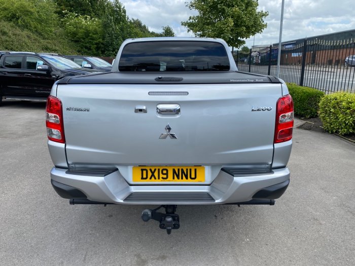 Mitsubishi L200 2.4 Double Cab DI-D 178 Warrior 4WD Pick Up Diesel Silver