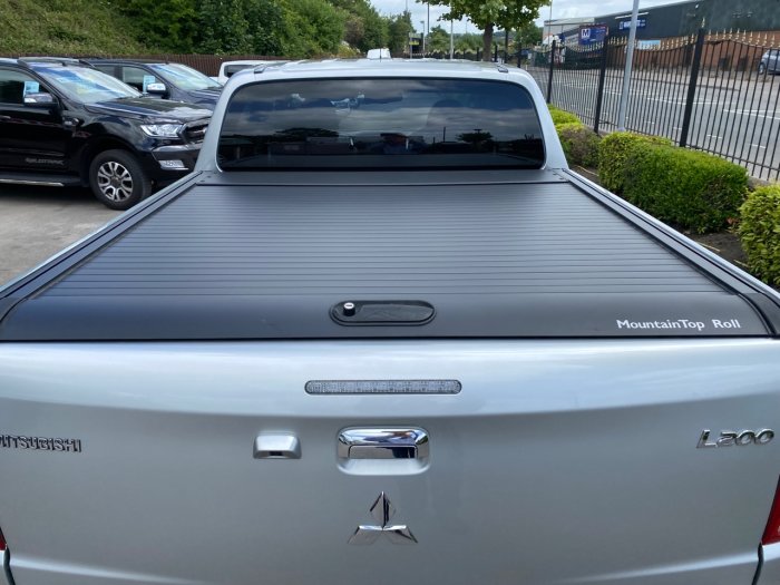 Mitsubishi L200 2.4 Double Cab DI-D 178 Warrior 4WD Pick Up Diesel Silver