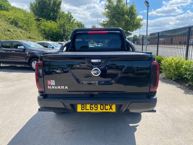 2019 Nissan Navara Double Cab Pick Up N-Guard 2.3dCi 190 TT 4WD Auto