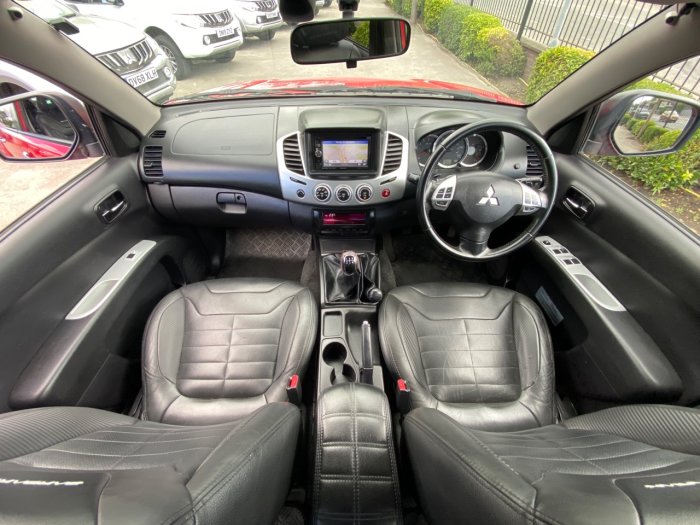 Mitsubishi L200 2.5 Double Cab DI-D Barbarian Black 4WD 176Bhp Pick Up Diesel Red