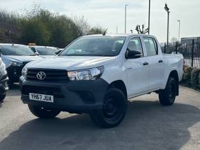 TOYOTA HILUX 2017 (67) at MD Vehicles Chesterfield