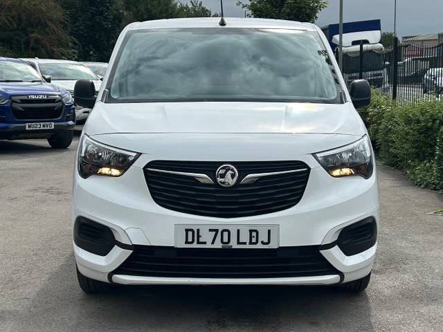 2020 Vauxhall Combo Cargo 2300 1.5 Turbo D 100ps H1 Sportive Van
