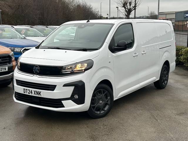 Vauxhall Vivaro 2.0 Turbo D 145 Pro H1 Van Panel Van Diesel White