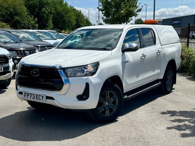 Toyota Hilux Icon D/Cab Pick Up 2.4 D-4D Double Cab Diesel White
