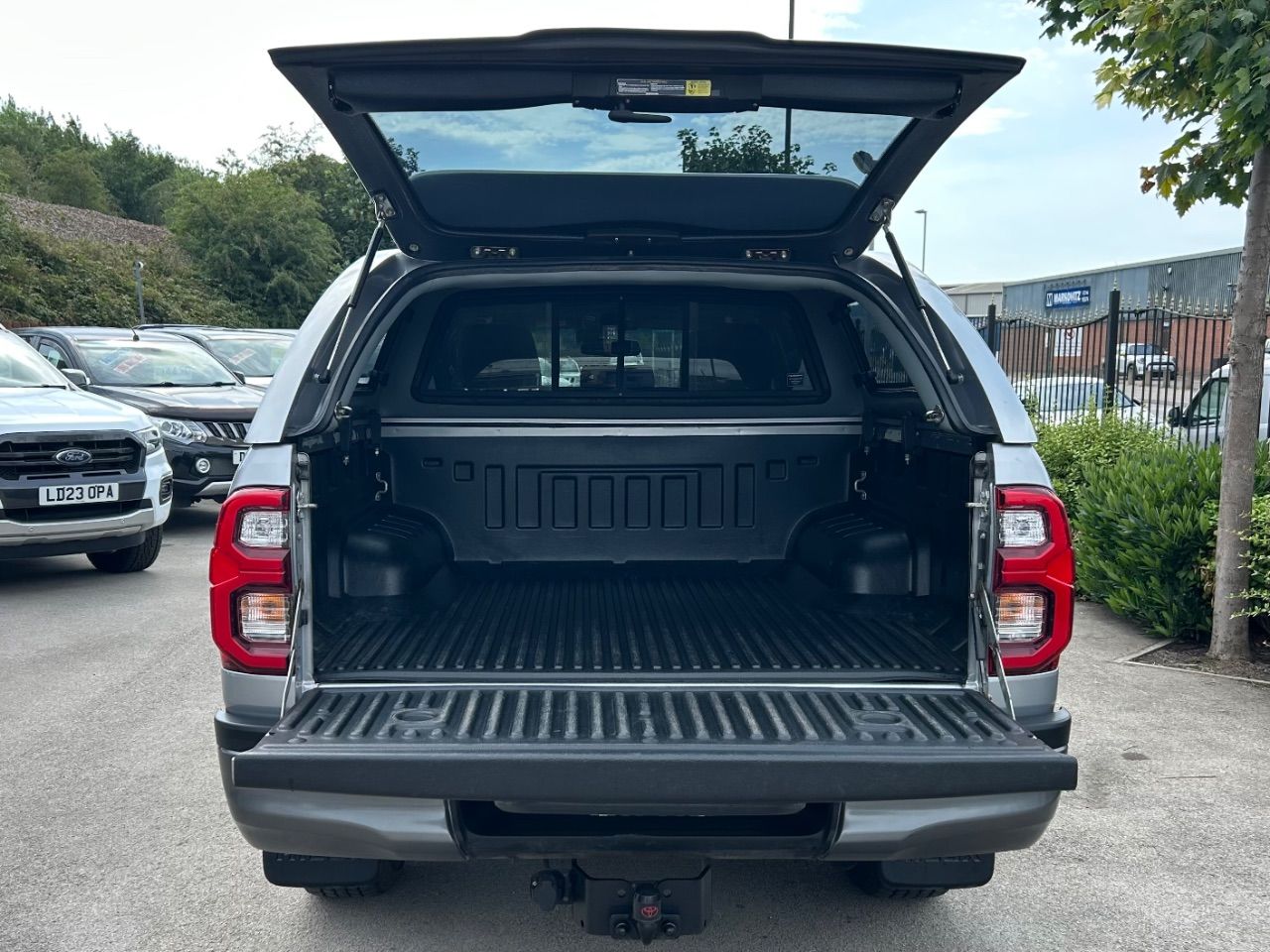 TOYOTA HILUX INVINCIBLE X D CAB PICK UP 2.8 D 4D AUTO 2022 22...