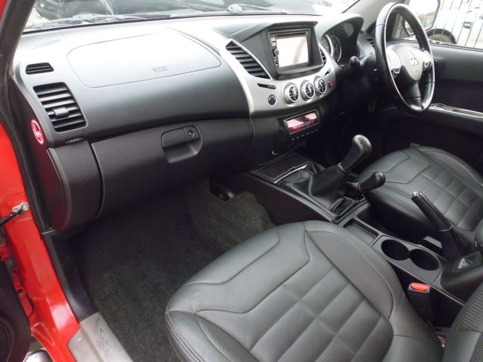 Mitsubishi L200 2.5 Double Cab DI-D Barbarian 4WD 176Bhp Four Wheel Drive Diesel Red