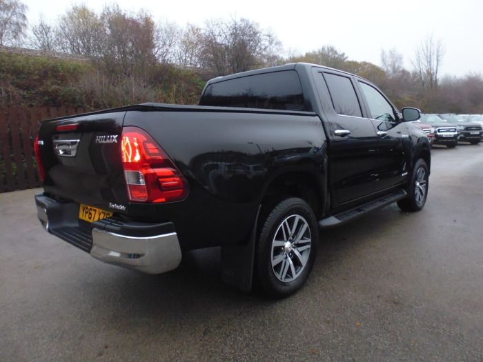 Toyota Hilux Invincible D/Cab Pick Up 2.4 D-4D Four Wheel Drive Diesel Black