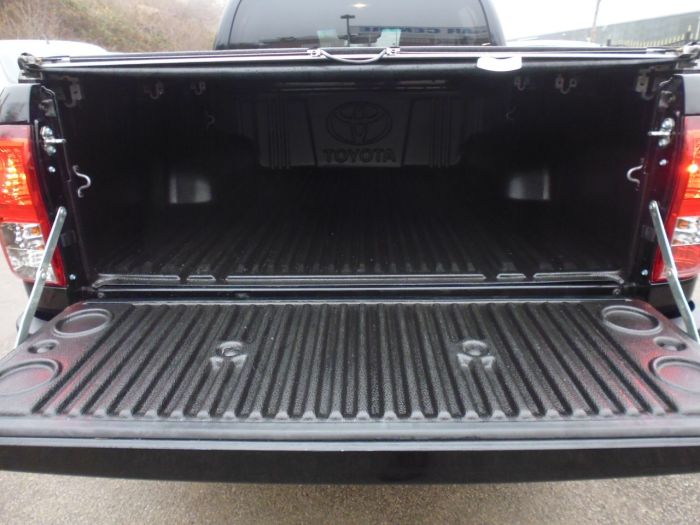 Toyota Hilux Invincible D/Cab Pick Up 2.4 D-4D Four Wheel Drive Diesel Black