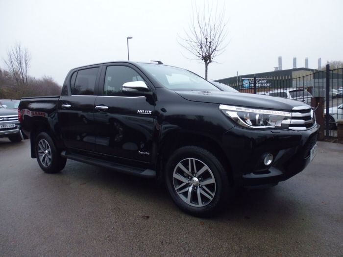 Toyota Hilux Invincible D/Cab Pick Up 2.4 D-4D Four Wheel Drive Diesel Black