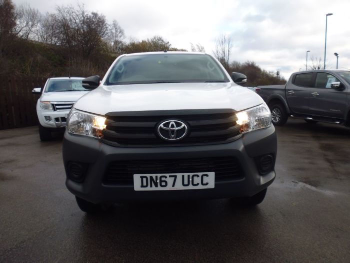 Toyota Hilux Active D/Cab Pick Up 2.4 D-4D Four Wheel Drive Diesel White