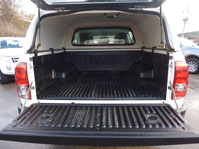 Toyota Hilux Active D/Cab Pick Up 2.4 D-4D Four Wheel Drive Diesel White