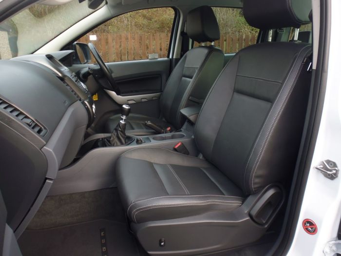 Ford Ranger Pick Up Double Cab Limited 2.2 TDCi 150 4WD Four Wheel Drive Diesel White