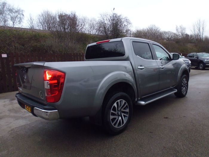 Nissan Navara Double Cab Pick Up N-Connecta 2.3dCi 190 4WD Four Wheel Drive Diesel Grey