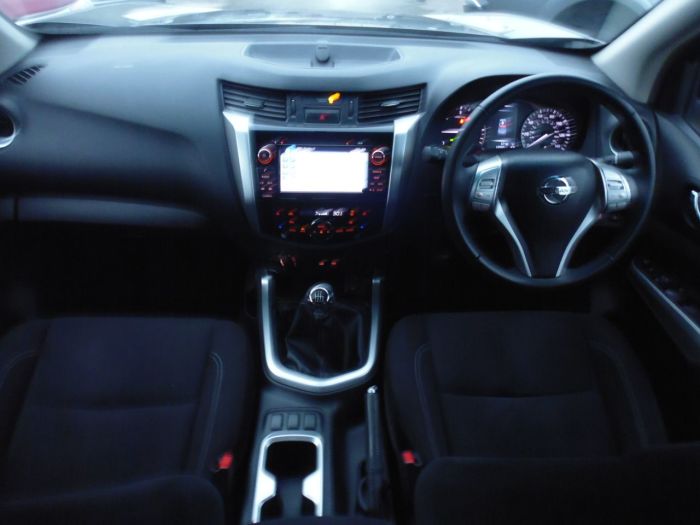 Nissan Navara Double Cab Pick Up N-Connecta 2.3dCi 190 4WD Four Wheel Drive Diesel Grey