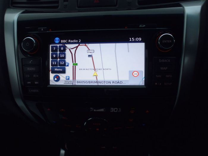 Nissan Navara Double Cab Pick Up N-Connecta 2.3dCi 190 4WD Four Wheel Drive Diesel Grey