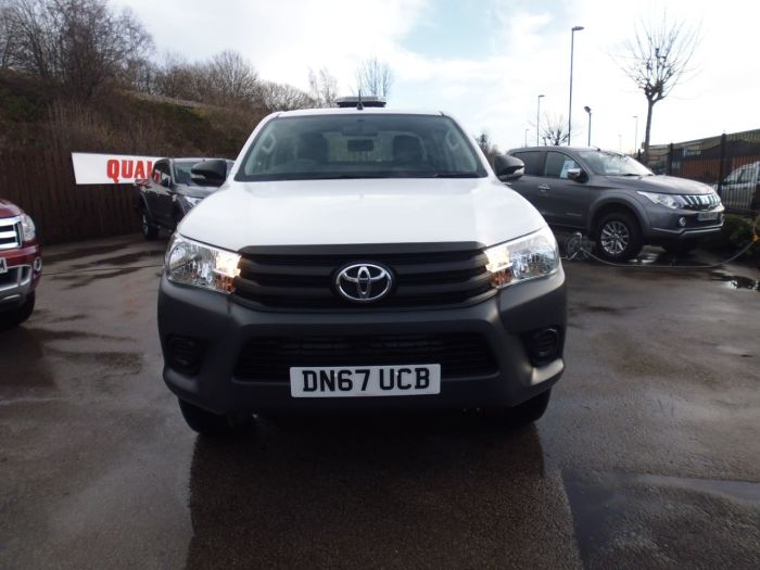 Toyota Hilux Active D/Cab Pick Up 2.4 D-4D Four Wheel Drive Diesel White