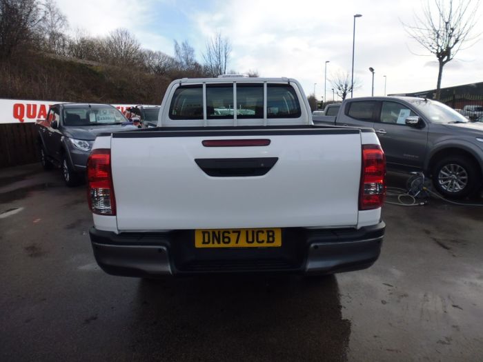 Toyota Hilux Active D/Cab Pick Up 2.4 D-4D Four Wheel Drive Diesel White