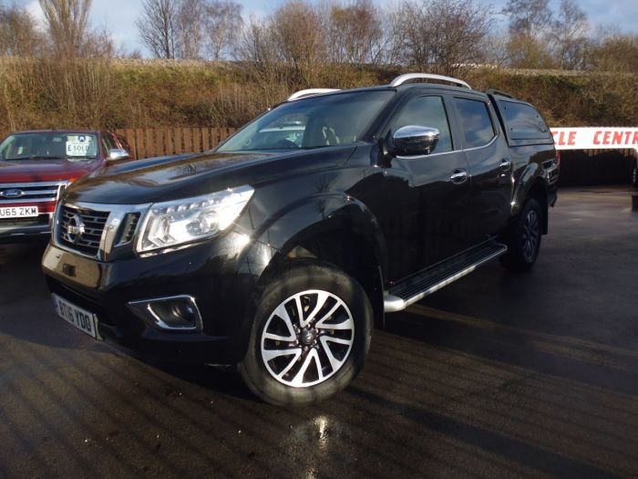 Nissan Navara Double Cab Pick Up Tekna 2.3dCi 190 4WD Four Wheel Drive Diesel Black