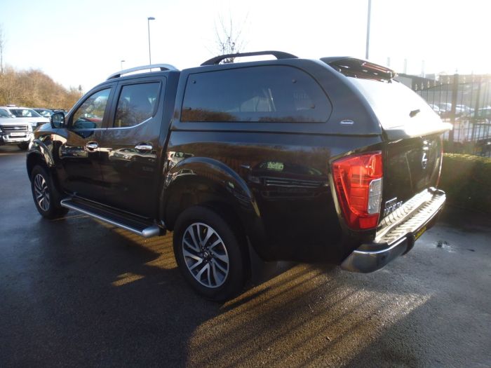 Nissan Navara Double Cab Pick Up Tekna 2.3dCi 190 4WD Four Wheel Drive Diesel Black